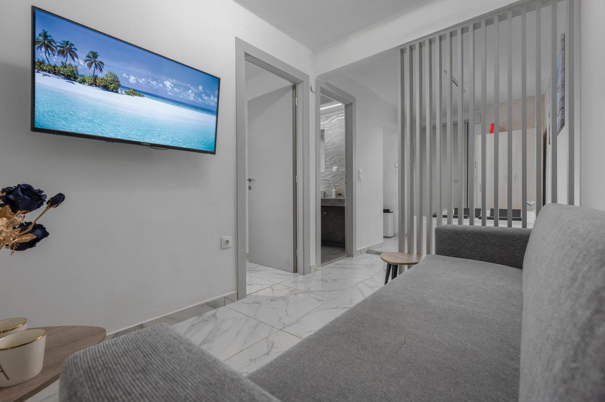 Premium Jacuzzi Suite At The City Center, By Aqua Platinum Thessaloniki Exterior foto